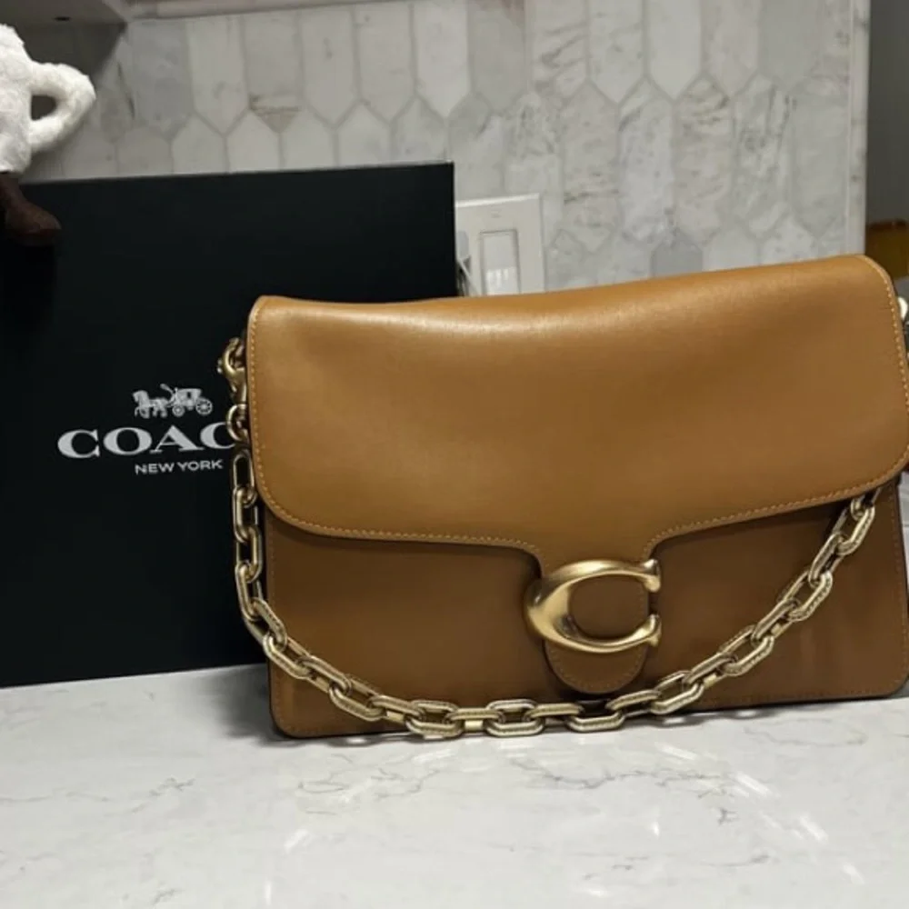 Coach Tabby Shoulder Bag With Chain / Tan Leather Gold Hardware Crossbody - New